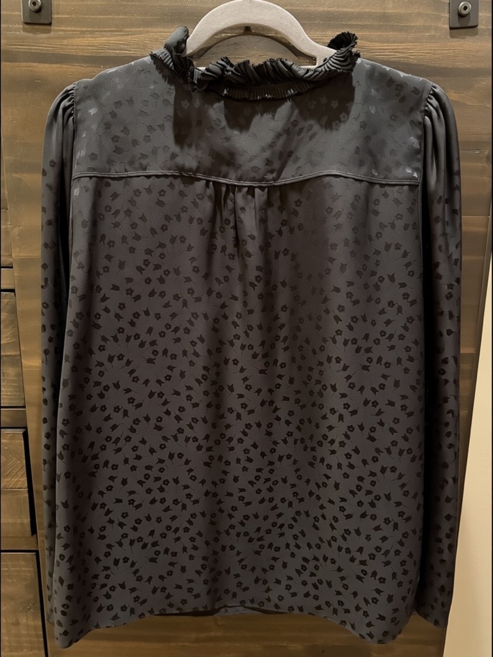 MARC JACOBS Women’s Black Silk Floral Ruffle-Neck Long Sleeve Blouse Size 8 - Picture 2 of 6